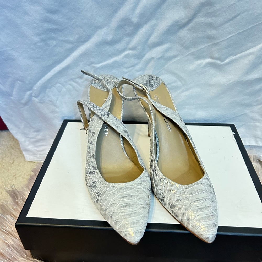 Elegant Gray Snake Print Slingback Heels
